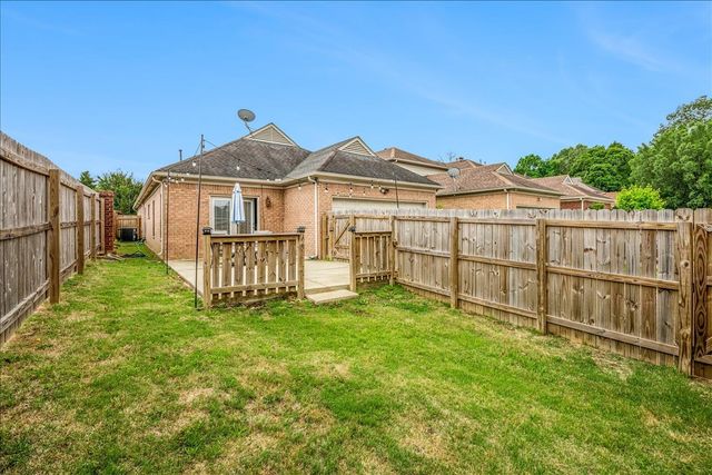 10450 KENSINGTON CIR, Collierville, TN 38017