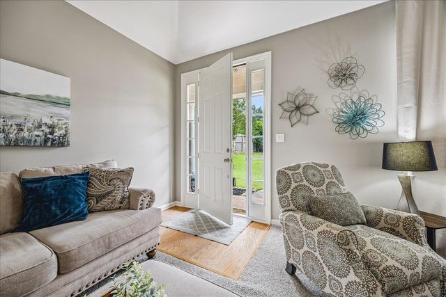 10450 KENSINGTON CIR, Collierville, TN 38017