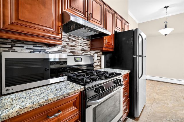 11 Jackson Avenue 81, Scarsdale, NY 10583