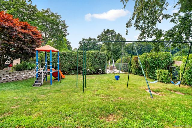 11 Jackson Avenue 81, Scarsdale, NY 10583