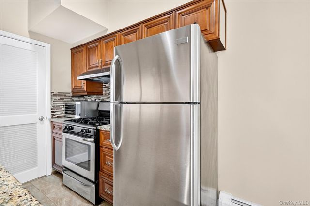 11 Jackson Avenue 81, Scarsdale, NY 10583
