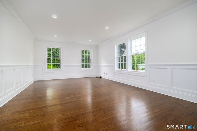 354 Oaklawn Avenue, Stamford, CT 06905