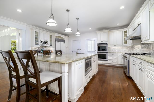 354 Oaklawn Avenue, Stamford, CT 06905