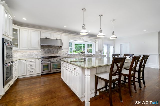 354 Oaklawn Avenue, Stamford, CT 06905