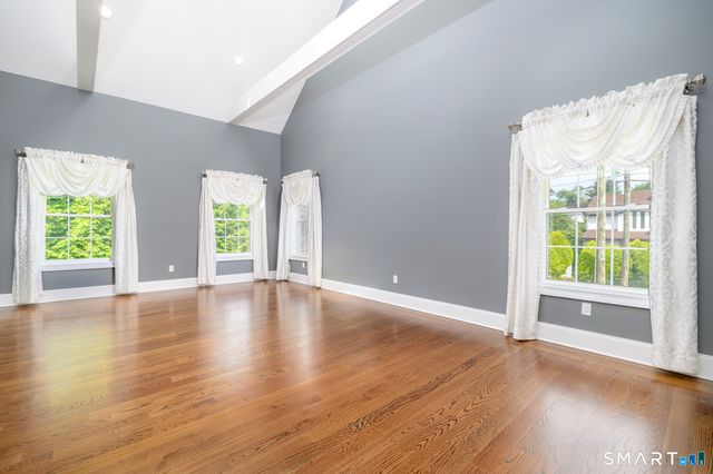354 Oaklawn Avenue, Stamford, CT 06905
