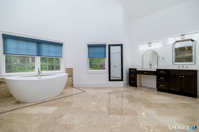 354 Oaklawn Avenue, Stamford, CT 06905
