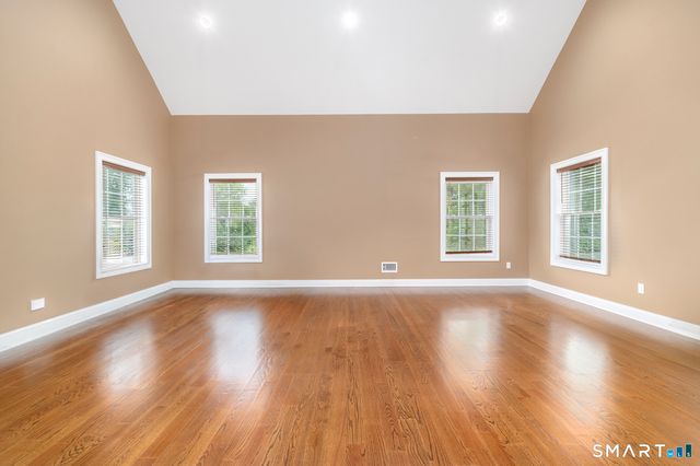 354 Oaklawn Avenue, Stamford, CT 06905