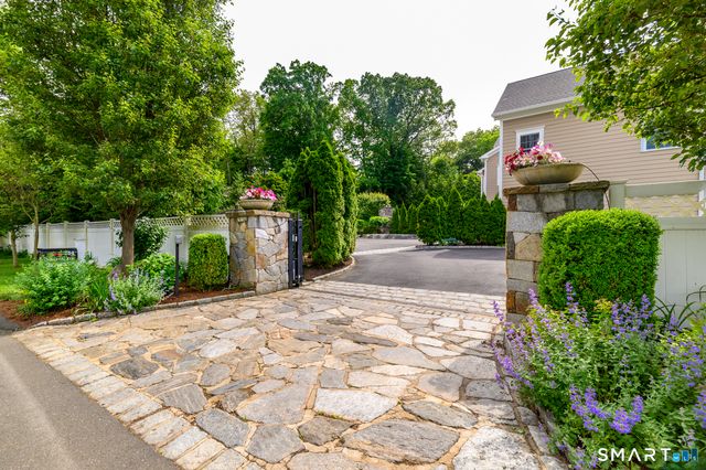 354 Oaklawn Avenue, Stamford, CT 06905
