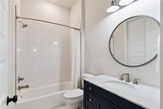 136 West Point Parkway, St Simons Island, GA 31522