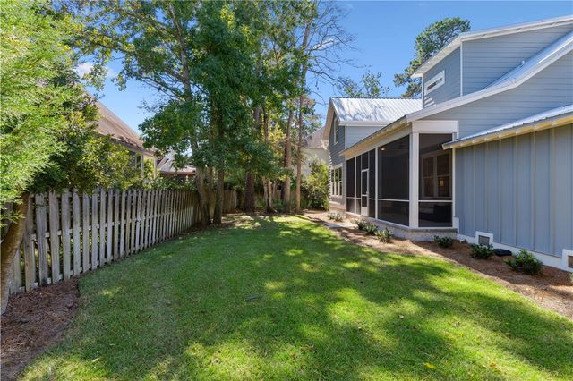 136 West Point Parkway, St Simons Island, GA 31522