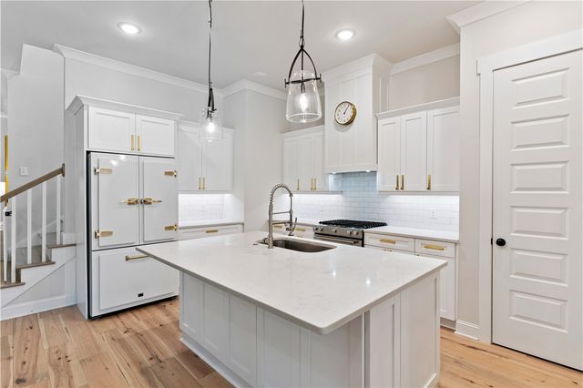 136 West Point Parkway, St Simons Island, GA 31522