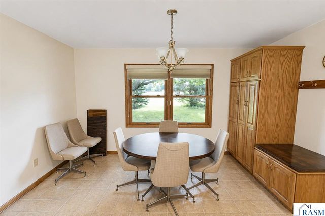 129 Marabou Drive, Mankato, MN 56001