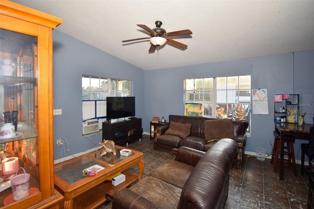 2910 E 25TH AVENUE, Tampa, FL 33605