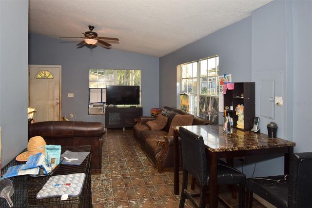 2910 E 25TH AVENUE, Tampa, FL 33605