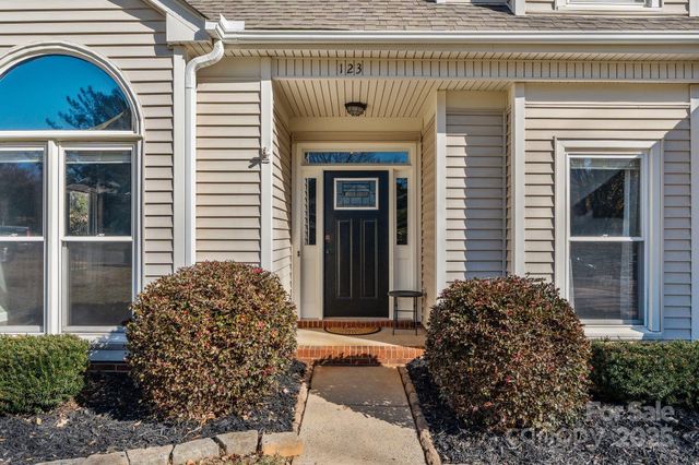 123 Southhaven Drive, Mooresville, NC 28117