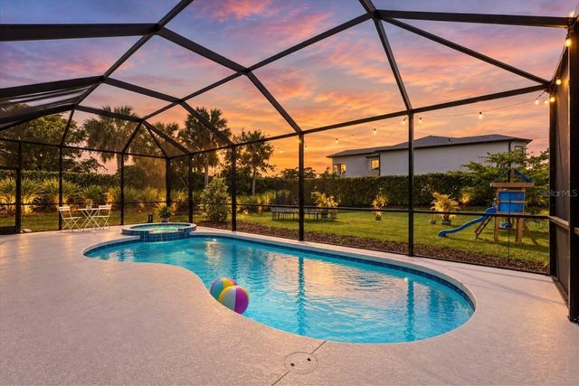 9303 STARRY NIGHT AVENUE, Sarasota, FL 34241