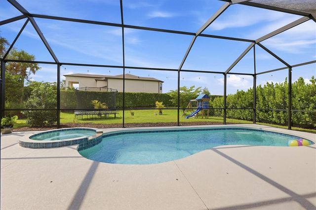 9303 STARRY NIGHT AVENUE, Sarasota, FL 34241