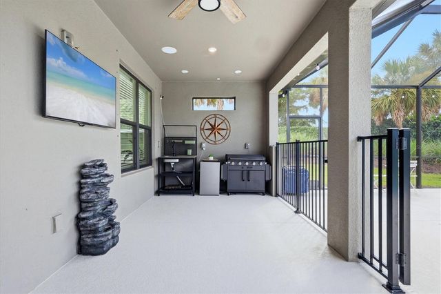 9303 STARRY NIGHT AVENUE, Sarasota, FL 34241