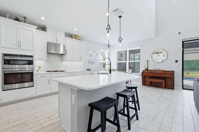 9303 STARRY NIGHT AVENUE, Sarasota, FL 34241