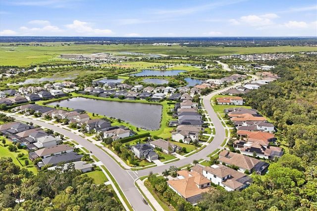 9303 STARRY NIGHT AVENUE, Sarasota, FL 34241