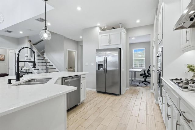 9303 STARRY NIGHT AVENUE, Sarasota, FL 34241