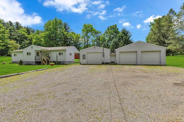 106 Davis Lane, New Sewickley Twp, PA 15042