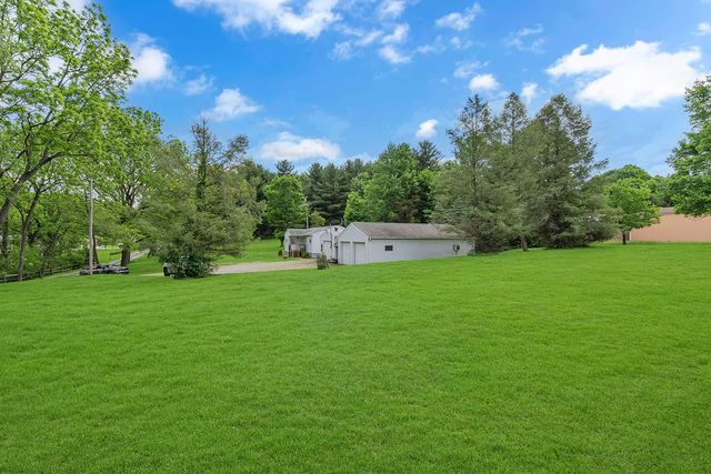 106 Davis Lane, New Sewickley Twp, PA 15042
