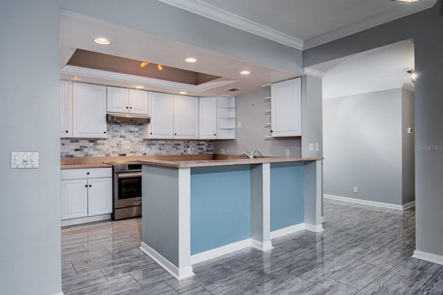 8 BELLEVIEW BOULEVARD 108, Belleair, FL 33756