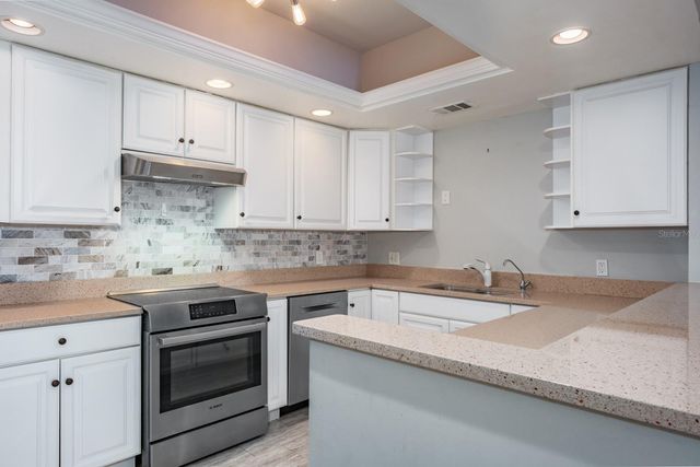 8 BELLEVIEW BOULEVARD 108, Belleair, FL 33756