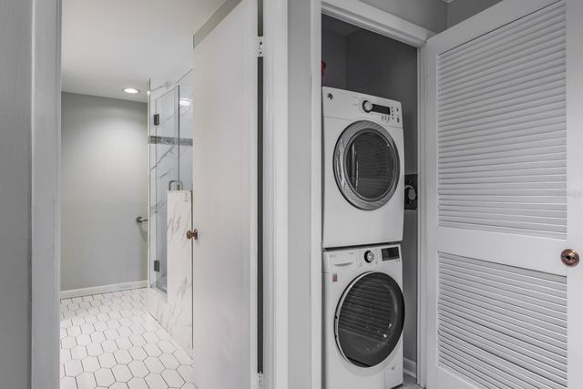 8 BELLEVIEW BOULEVARD 108, Belleair, FL 33756