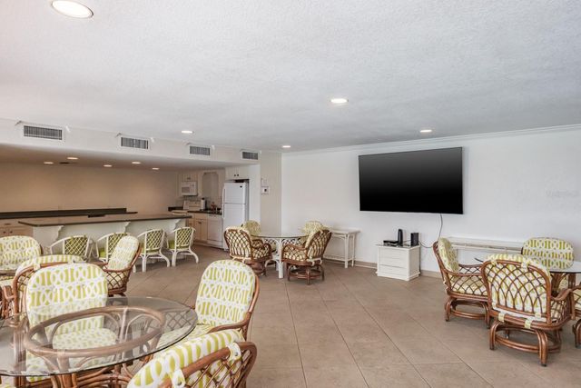 8 BELLEVIEW BOULEVARD 108, Belleair, FL 33756