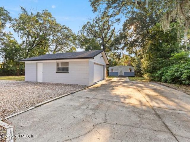 1330 EDDY Road, Jacksonville, FL 32211