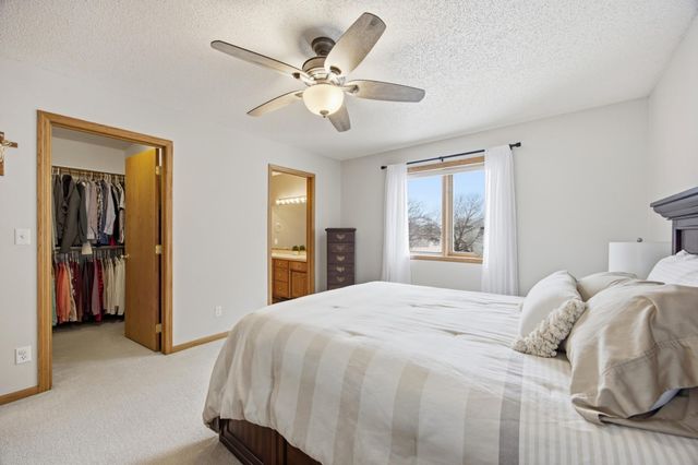 2819 33rd Street S, Fargo, ND 58103