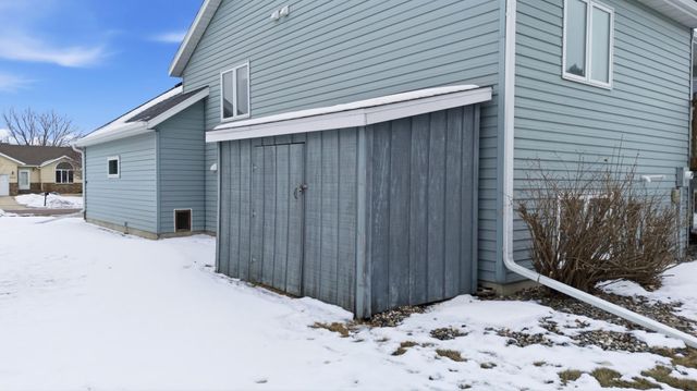 2819 33rd Street S, Fargo, ND 58103