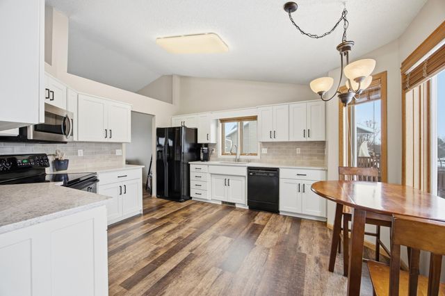 2819 33rd Street S, Fargo, ND 58103