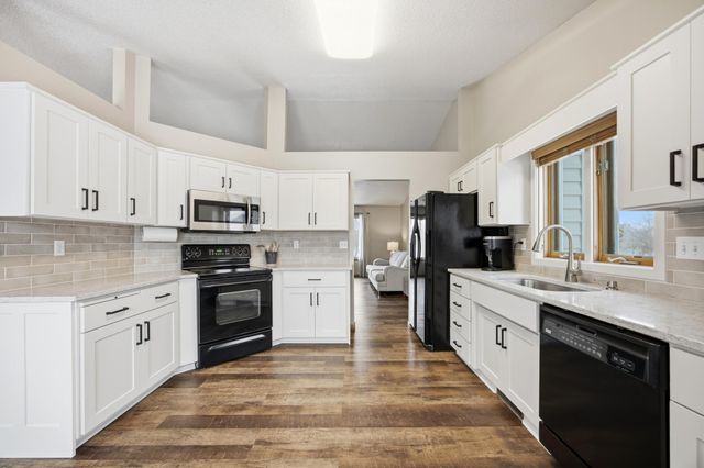 2819 33rd Street S, Fargo, ND 58103