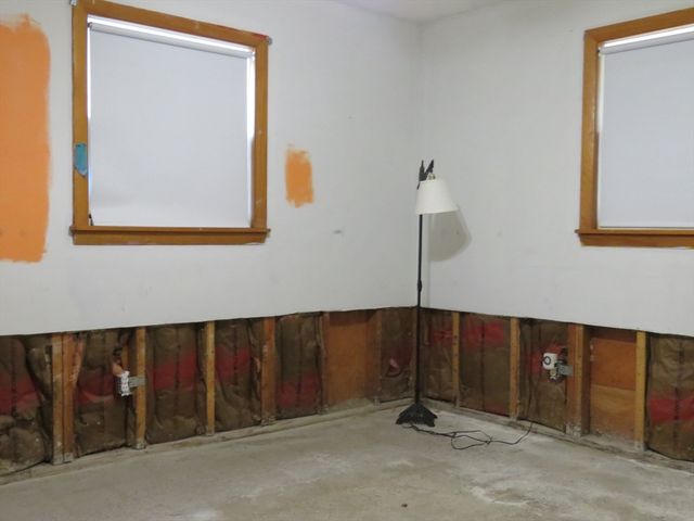 190 Kevin Rd, Brockton, MA 02302