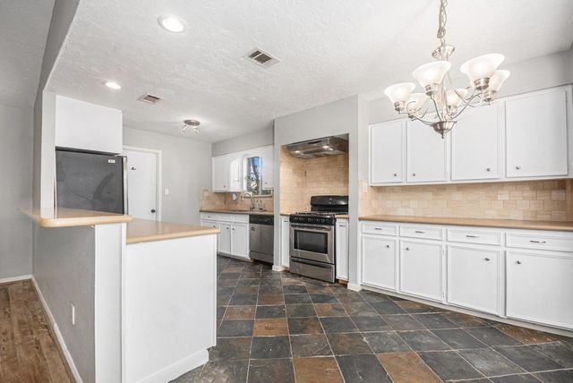 12031 Mulholland Drive, Meadows Place, TX 77477