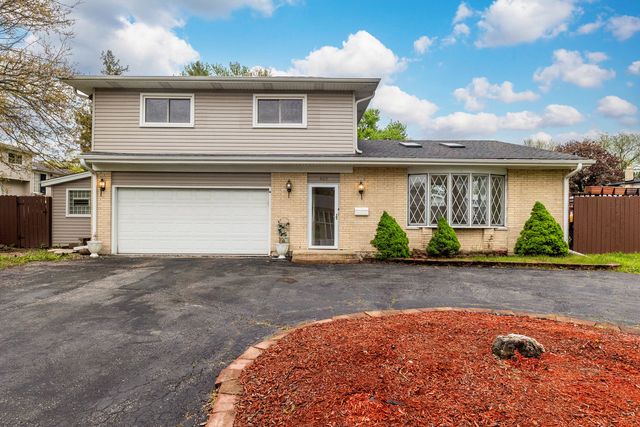 409 Hillcrest Lane, Lombard, IL 60148