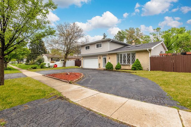 409 Hillcrest Lane, Lombard, IL 60148