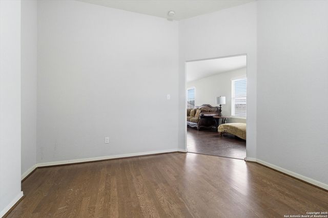 8242 Pioneer Oak, Converse, TX 78109