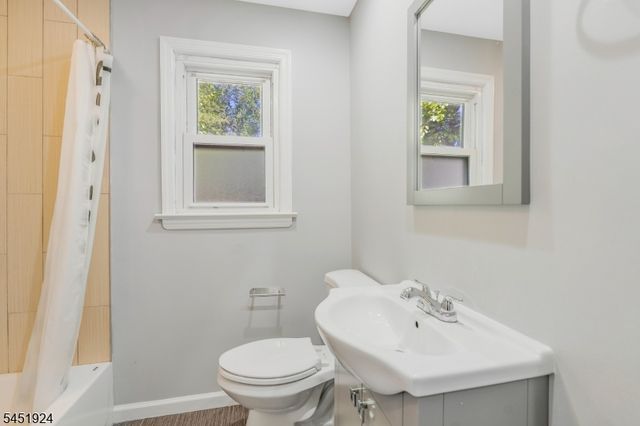 122 Mercer St, Somerville Boro, NJ 08876