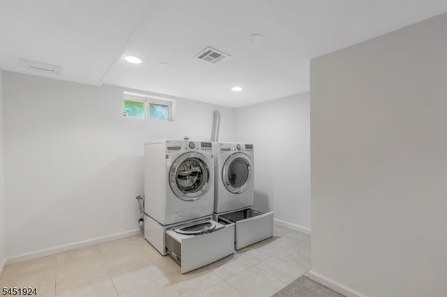 122 Mercer St, Somerville Boro, NJ 08876
