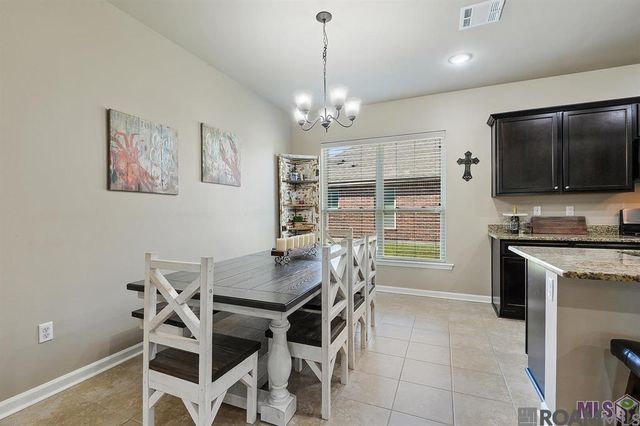 8674 Abertay Ave, Baton Rouge, LA 70820