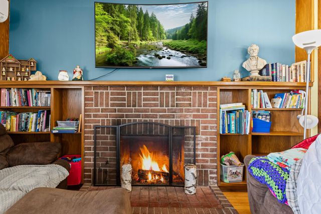 237 Cypress Street S, Cambridge, MN 55008