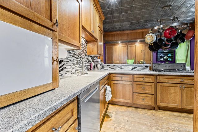 237 Cypress Street S, Cambridge, MN 55008