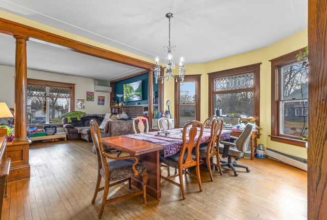 237 Cypress Street S, Cambridge, MN 55008