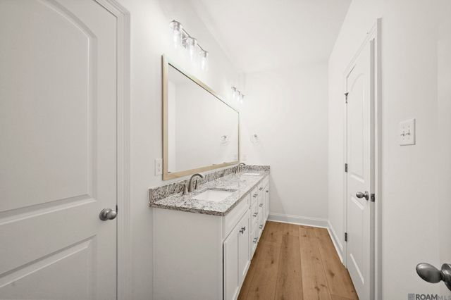 3236 Creekmere Ln, Saint George, LA 70810