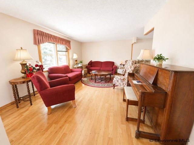 710 VANDEHEI AVE, Cheyenne, WY 82009