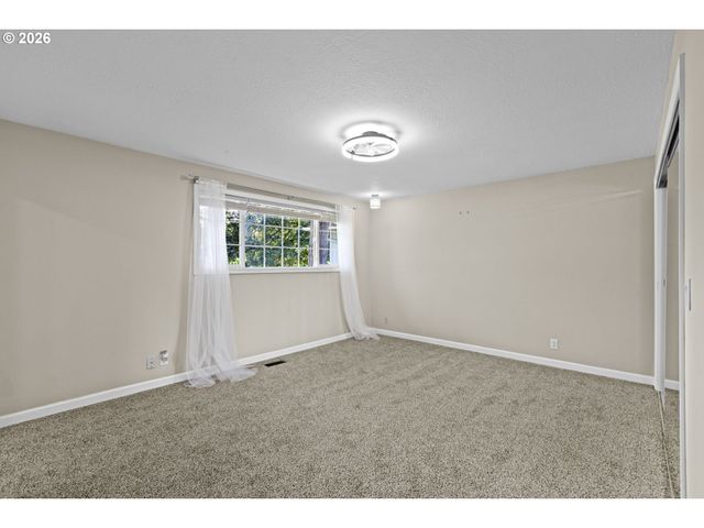 18195 Sw CHEYENNE Way, Tualatin, OR 97062